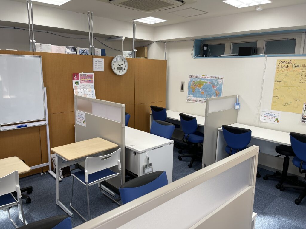 IMG_0978 - 《立川駅徒歩30秒》立川個別指導塾 武蔵野個別指導塾の教室の風景(3)